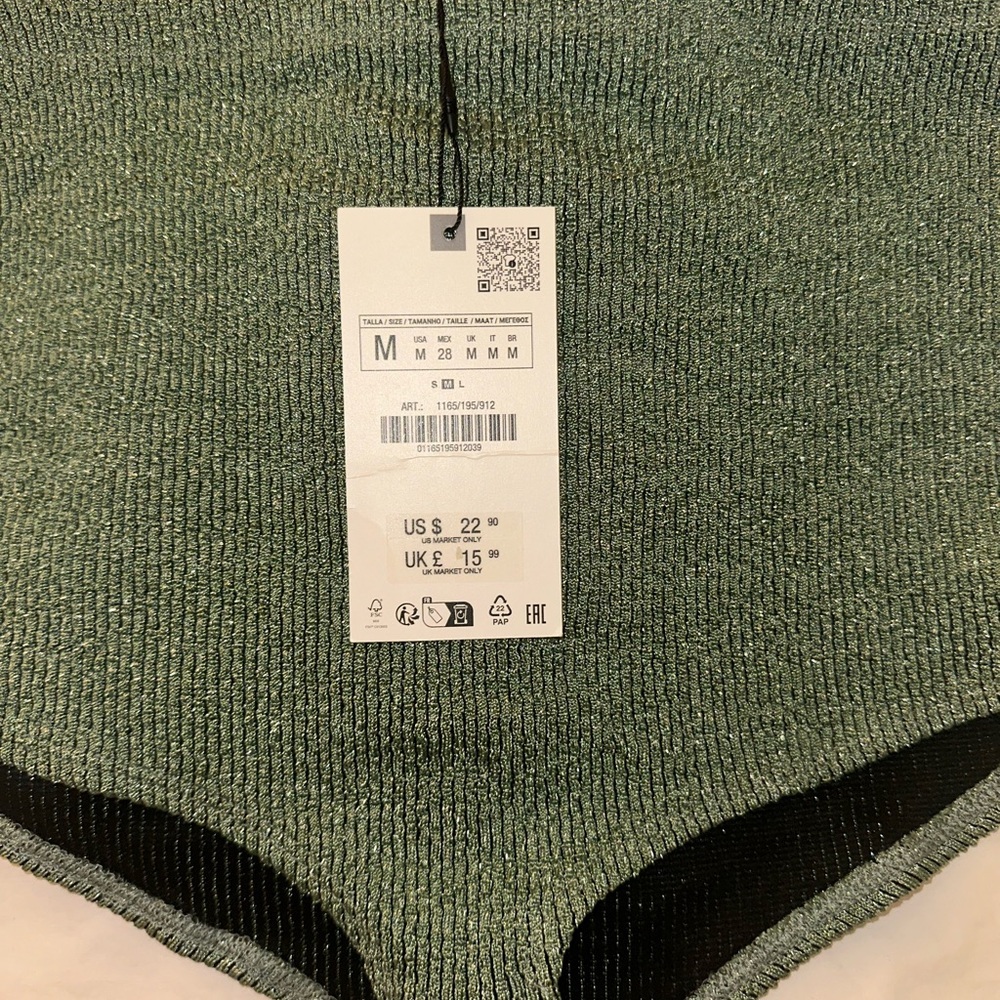 Zara Women's High-Waisted Shorts in Green - Picture 2 of 4